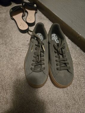 PUMA Suede Low-Top Sneakers in Olive Green with Gum Sole